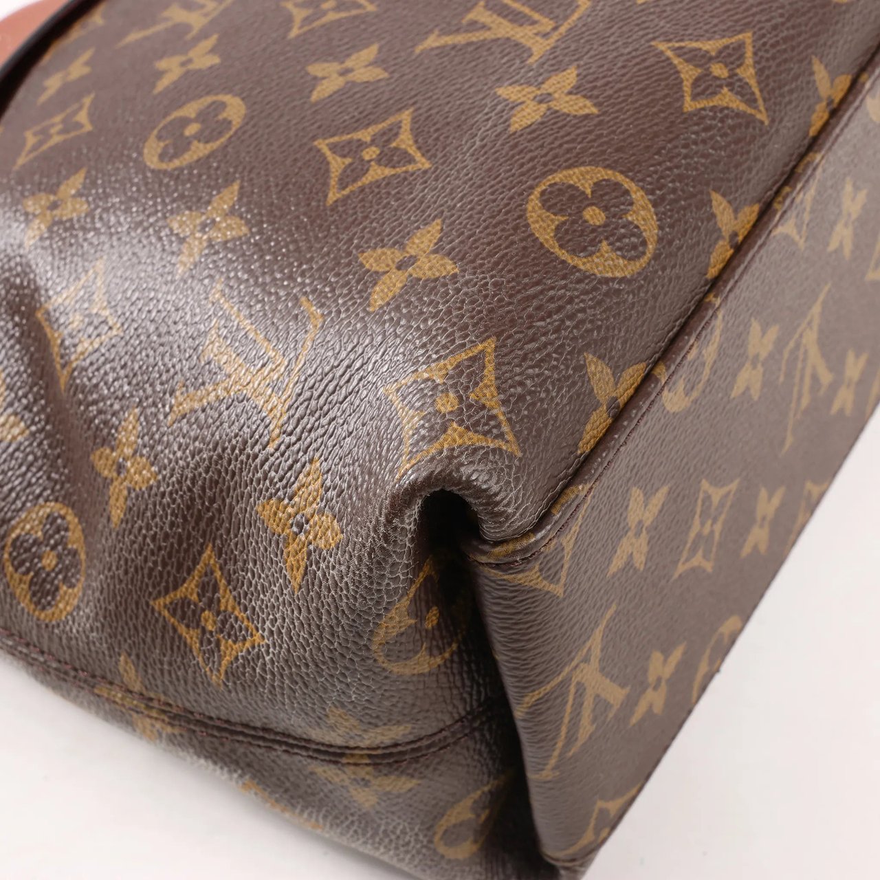 Louis Vuitton Louis Vuitton Monogram Tuileries Besace 2Way Handbag in Brown x Red M43157 Divers