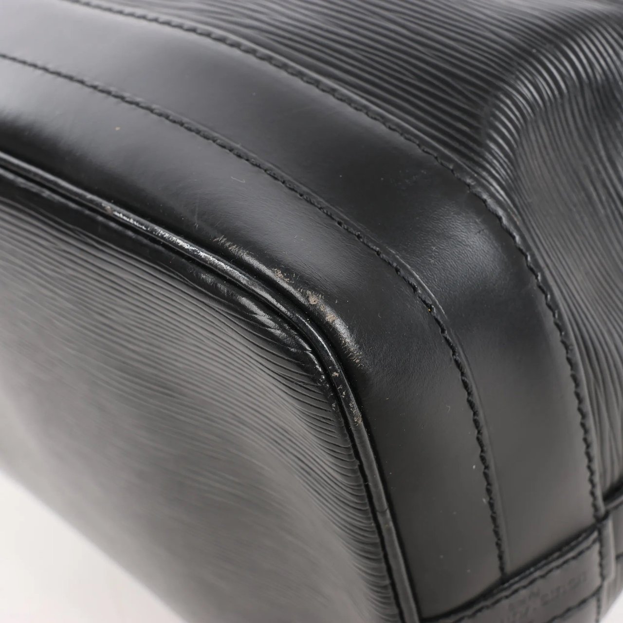 Louis Vuitton Louis Vuitton Noe Epi Leather Shoulder Bag in Black M59002 Zwart