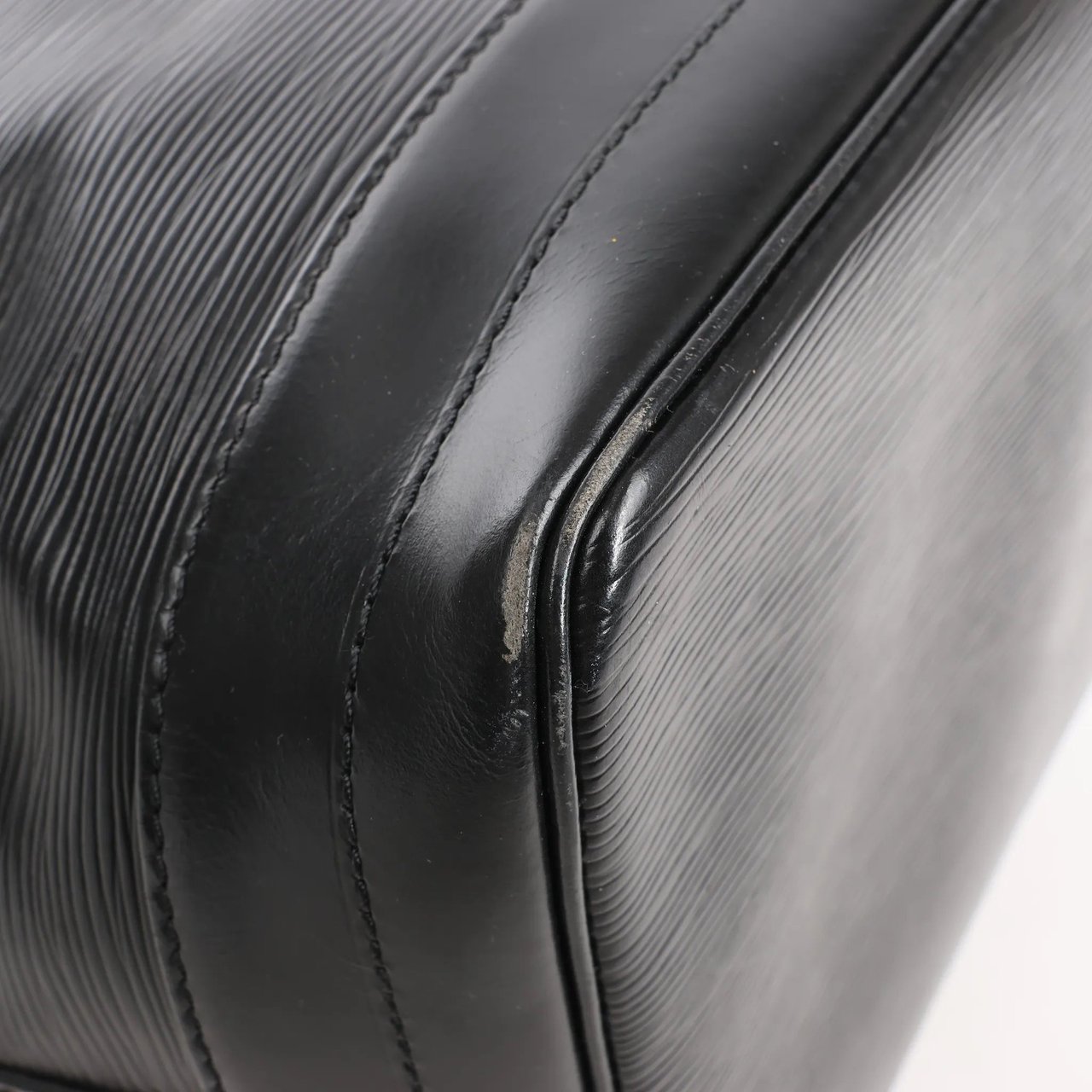 Louis Vuitton Louis Vuitton Noe Epi Leather Shoulder Bag in Black M59002 Zwart