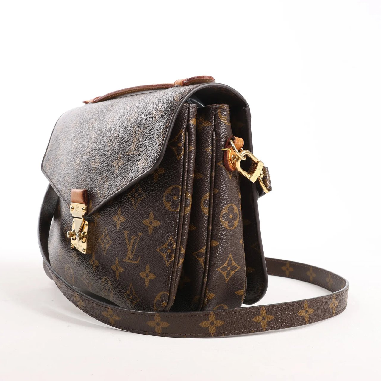 Louis Vuitton Louis Vuitton Pochette Metis MM Monogram Canvas Crossbody Bag in Brown M44875 Bruin