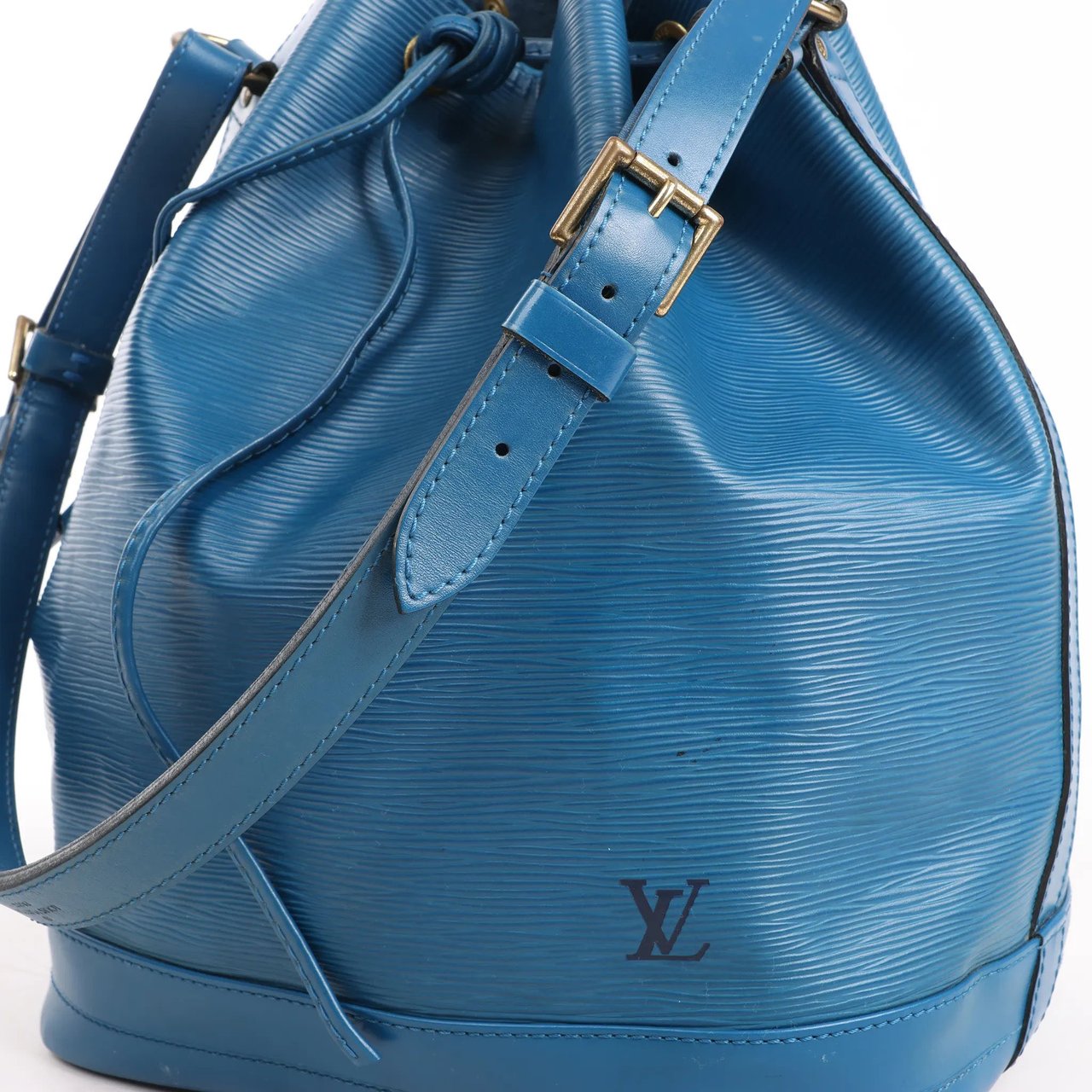 Louis Vuitton Louis Vuitton Noe Epi Leather Shoulder Bag in Blue Blauw