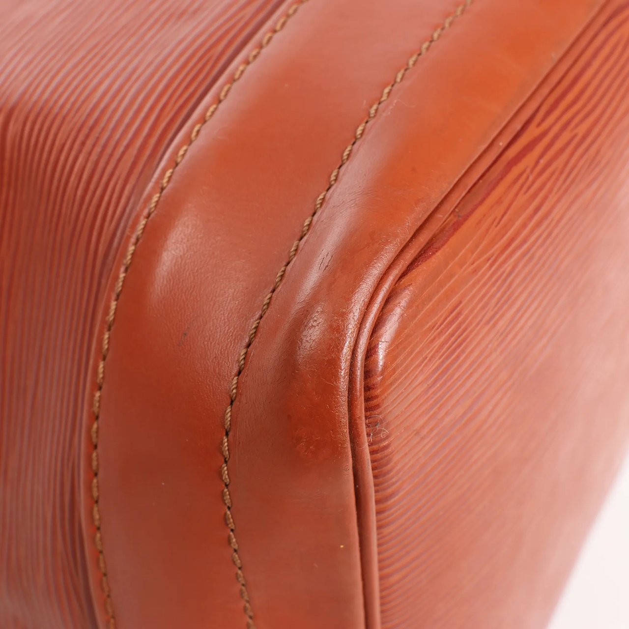 Louis Vuitton Louis Vuitton Noe Epi Leather Shoulder Bag in Brown Bruin