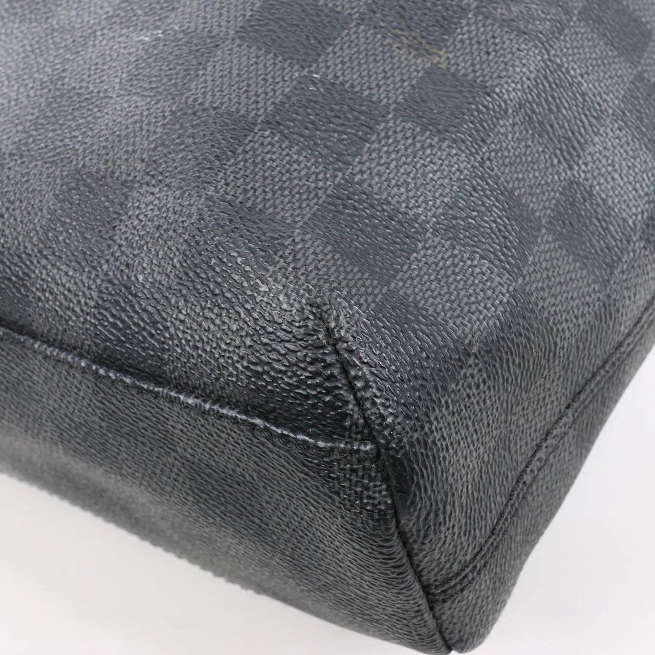 Louis Vuitton Louis Vuitton Damier Graphite Mick MM Shoulder Bag N41106 Zwart