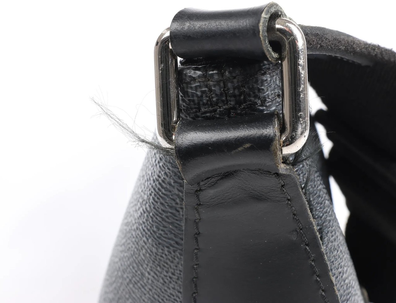 Louis Vuitton Louis Vuitton Damier Graphite Mick MM Shoulder Bag N41106 Zwart