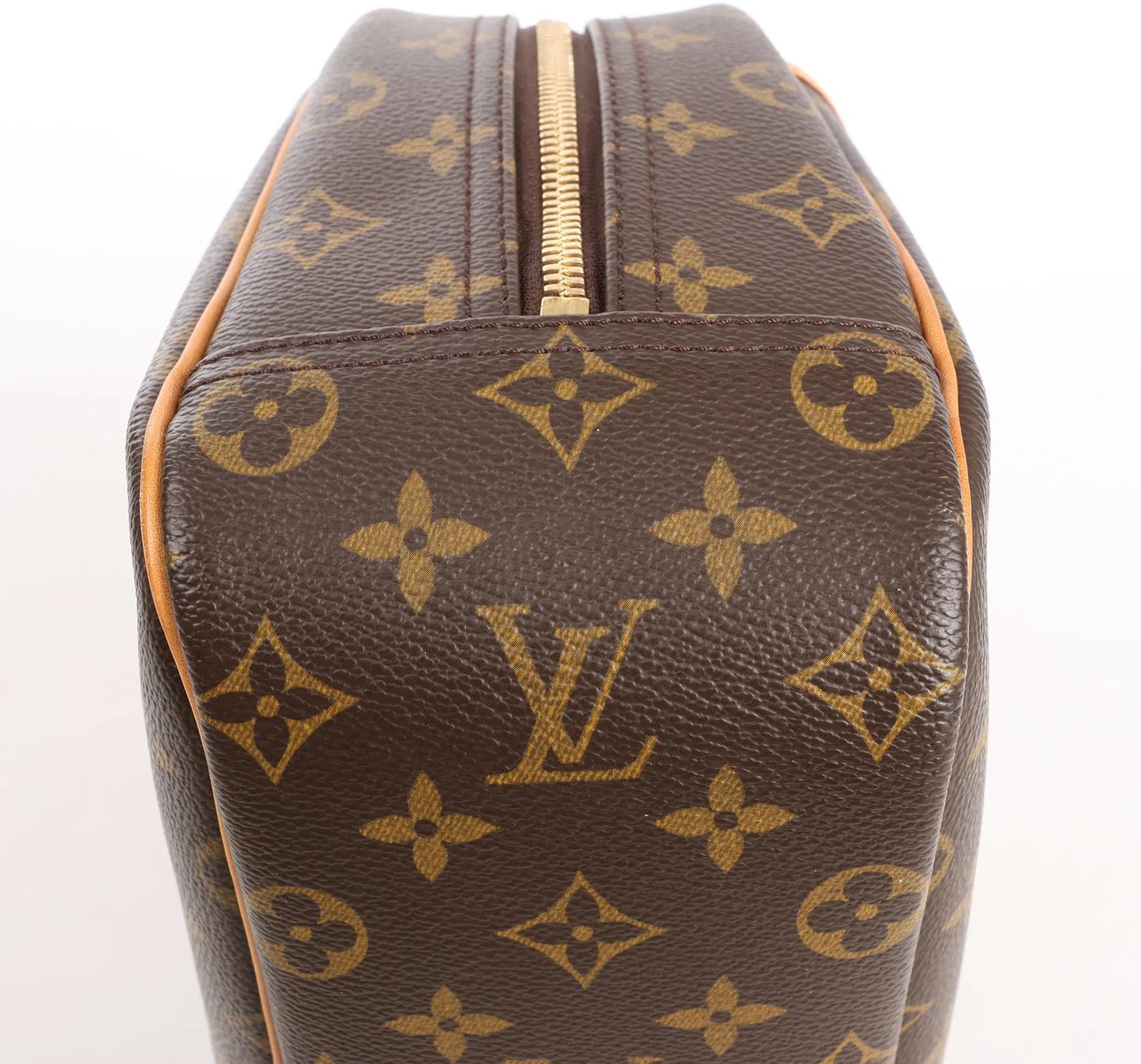 Louis Vuitton Louis Vuitton Monogram Canvas Trouville Handbag in Brown M42228 Bruin