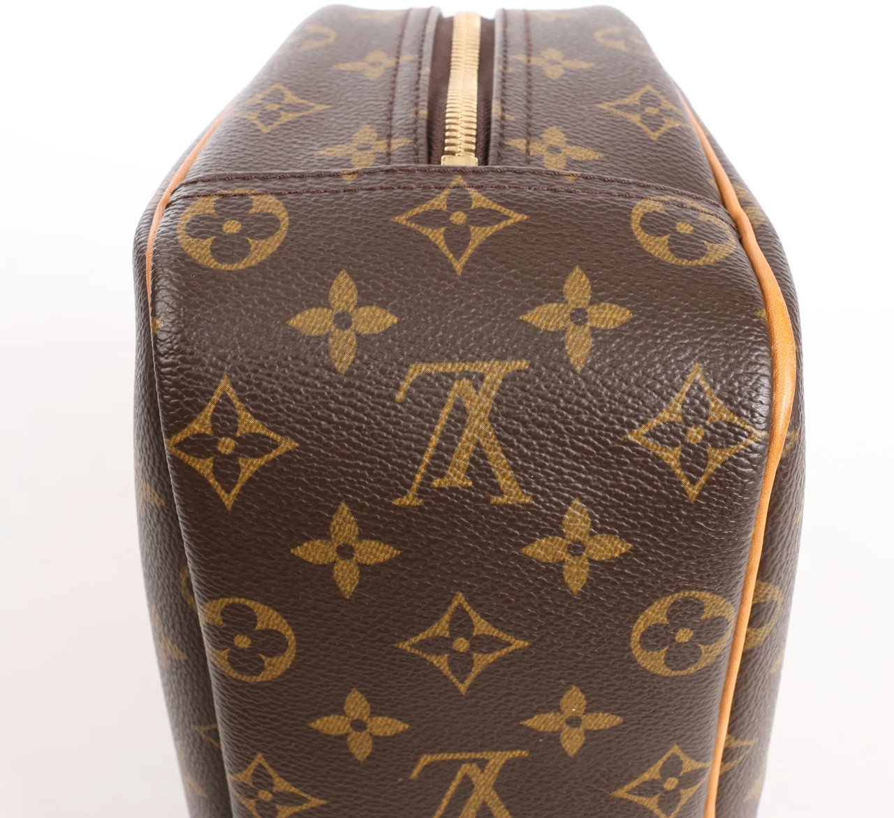 Louis Vuitton Louis Vuitton Monogram Canvas Trouville Handbag in Brown M42228 Bruin