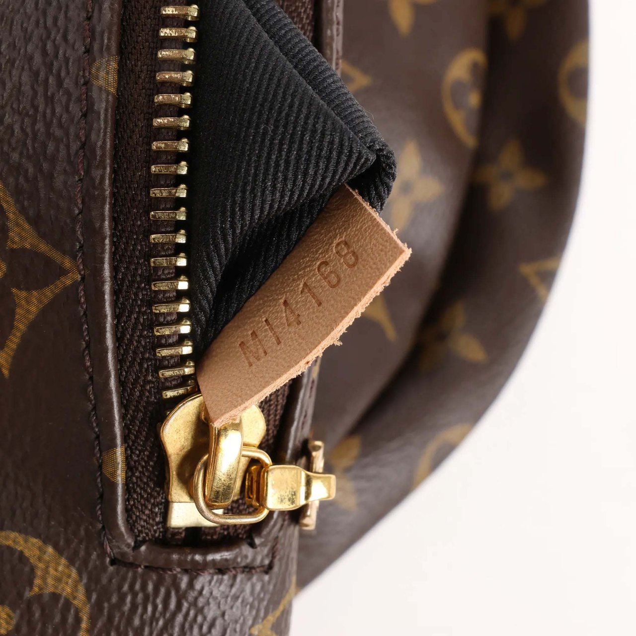 Louis Vuitton Louis Vuitton Bum Bag Monogram Canvas Crossbody Bag in Brown M43644 Bruin