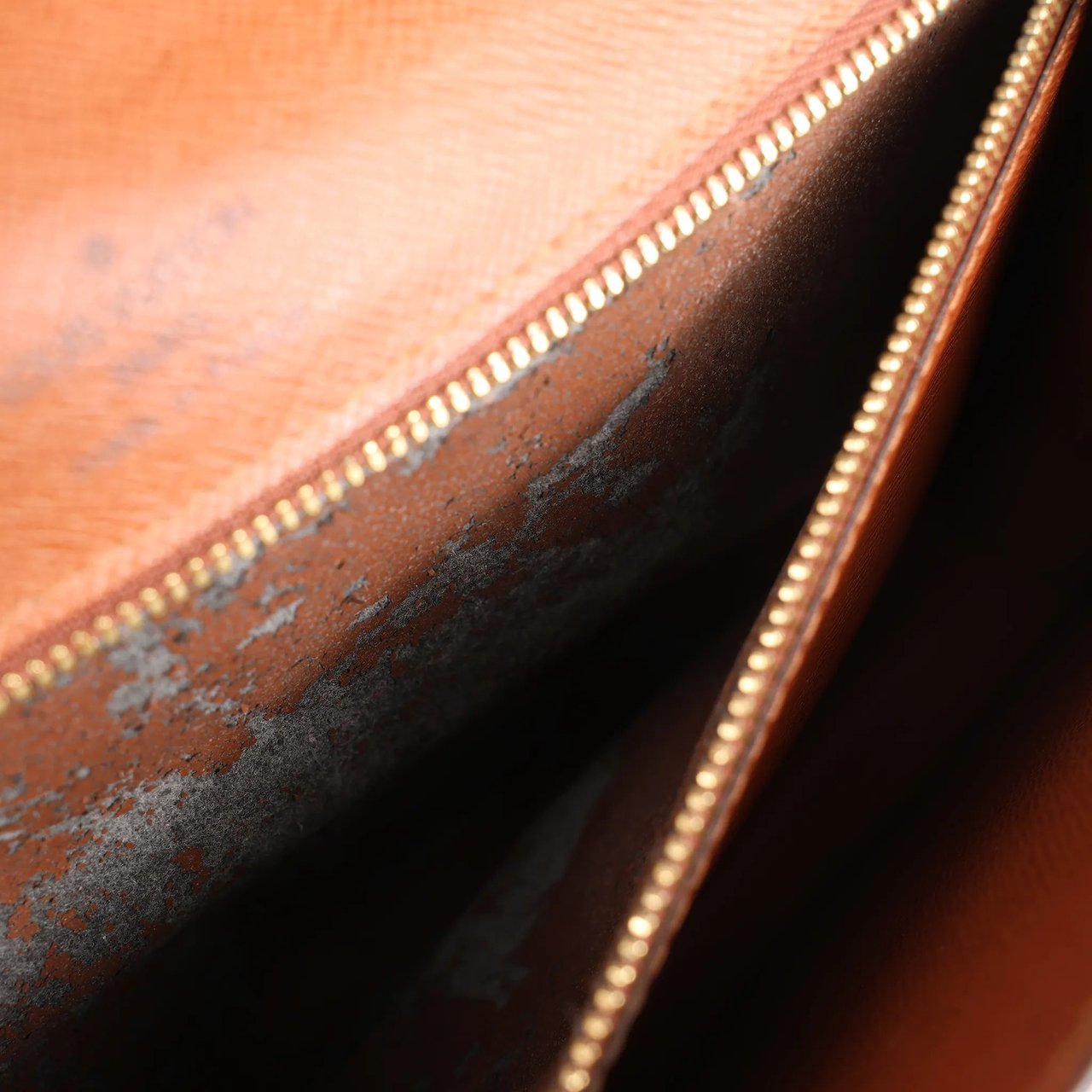 Louis Vuitton Louis Vuitton Monceau Monogram Canvas Handbag in Brown M51187 Bruin