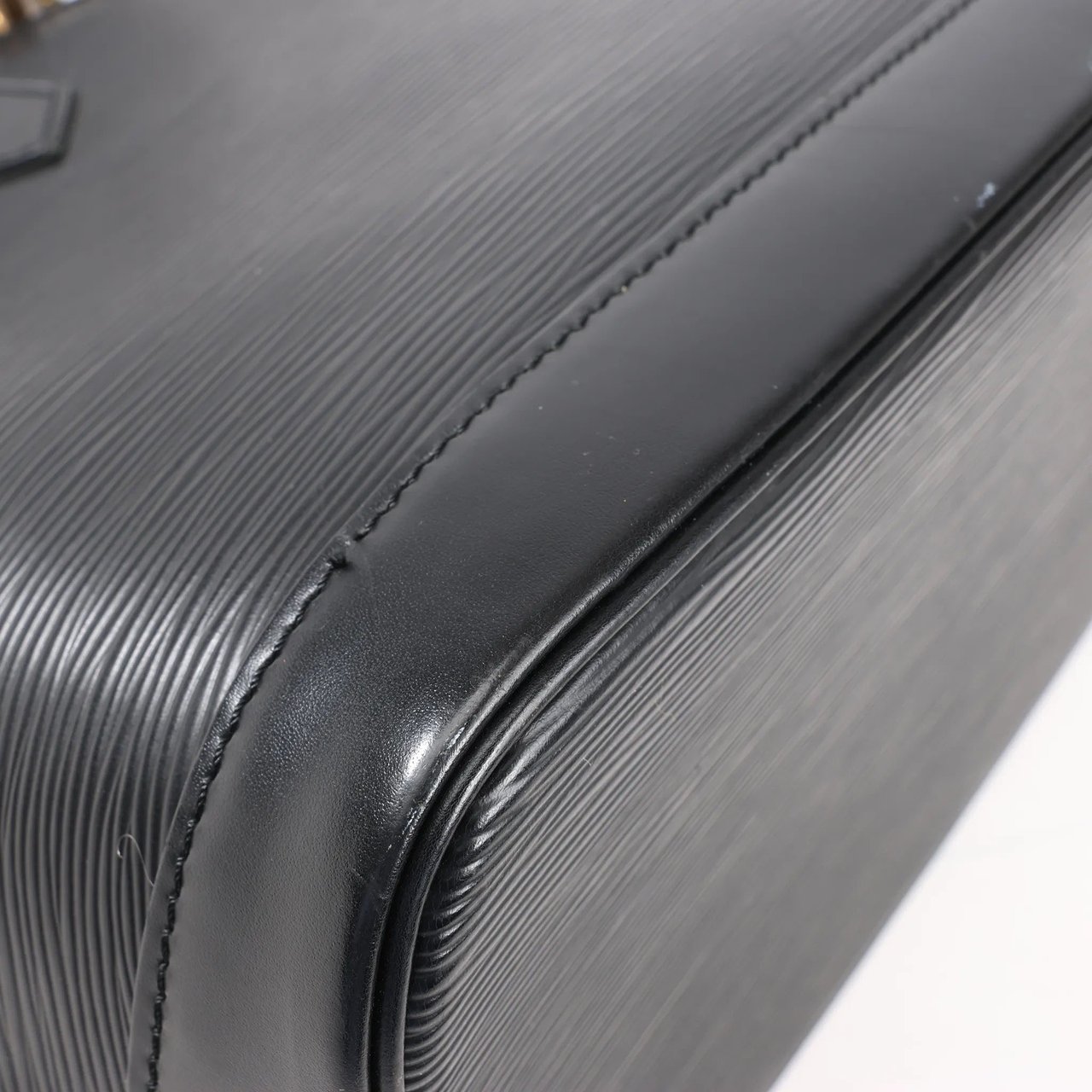 Louis Vuitton Louis Vuitton Epi Leather Alma PM Handbag in Black M52142 Zwart