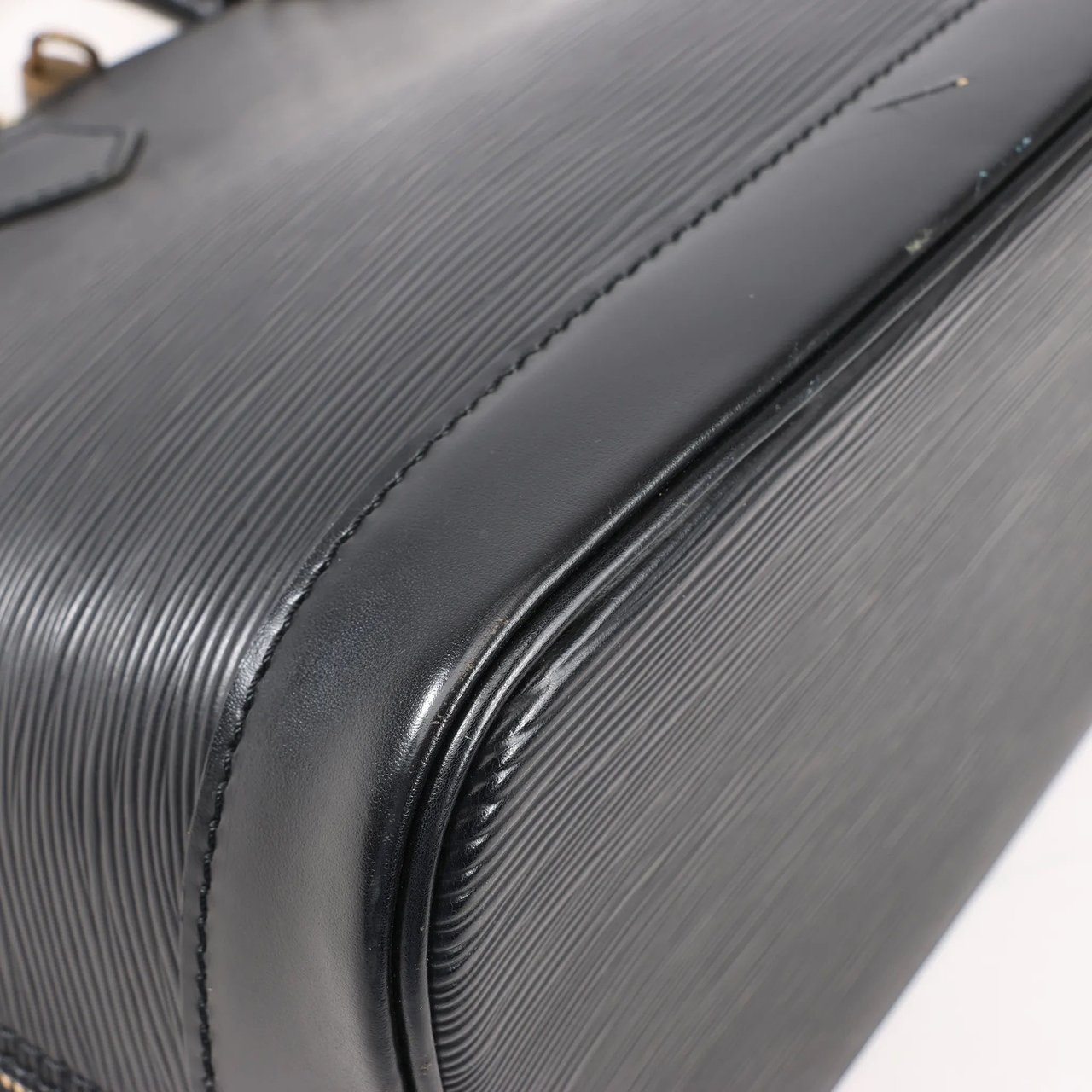 Louis Vuitton Louis Vuitton Epi Leather Alma PM Handbag in Black M52142 Zwart