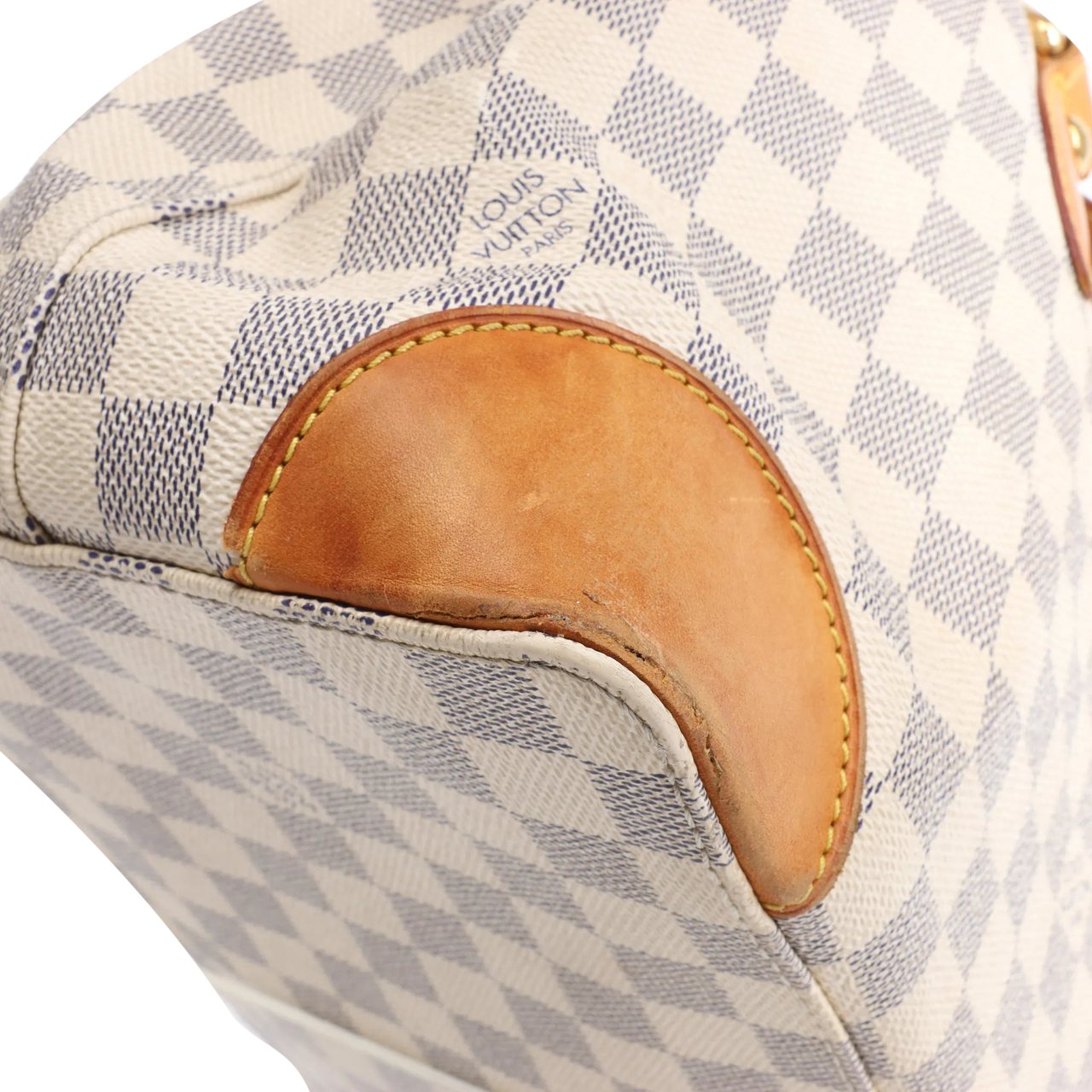 Louis Vuitton Louis Vuitton Hampstead PM Damier Azur Handbag in Beige N51207 Divers