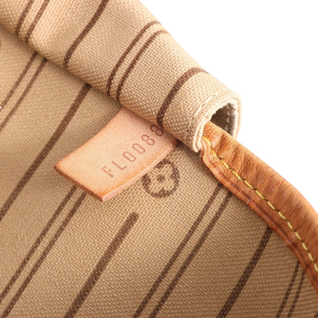 Louis Vuitton Louis Vuitton Neverfull GM Monogram Canvas Shoulder Bag in Brown M40157 Bruin