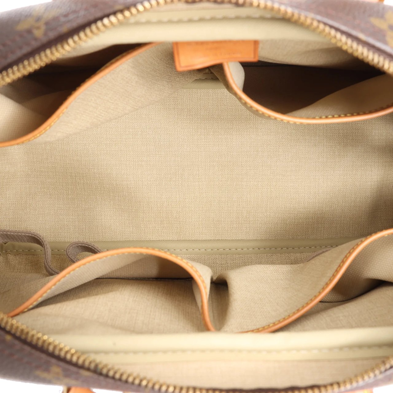 Louis Vuitton Louis Vuitton Deauville Monogram Canvas Handbag in Brown M47270 Bruin