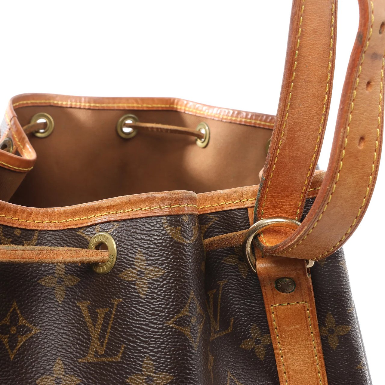 Louis Vuitton Louis Vuitton Noe Monogram Canvas Shoulder Bag in Brown M42224 Bruin