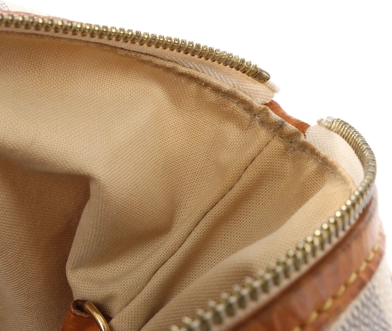 Louis Vuitton Louis Vuitton Riviera MM Damier Azur 2Way Shoulder Bag in Beige N48252 Divers