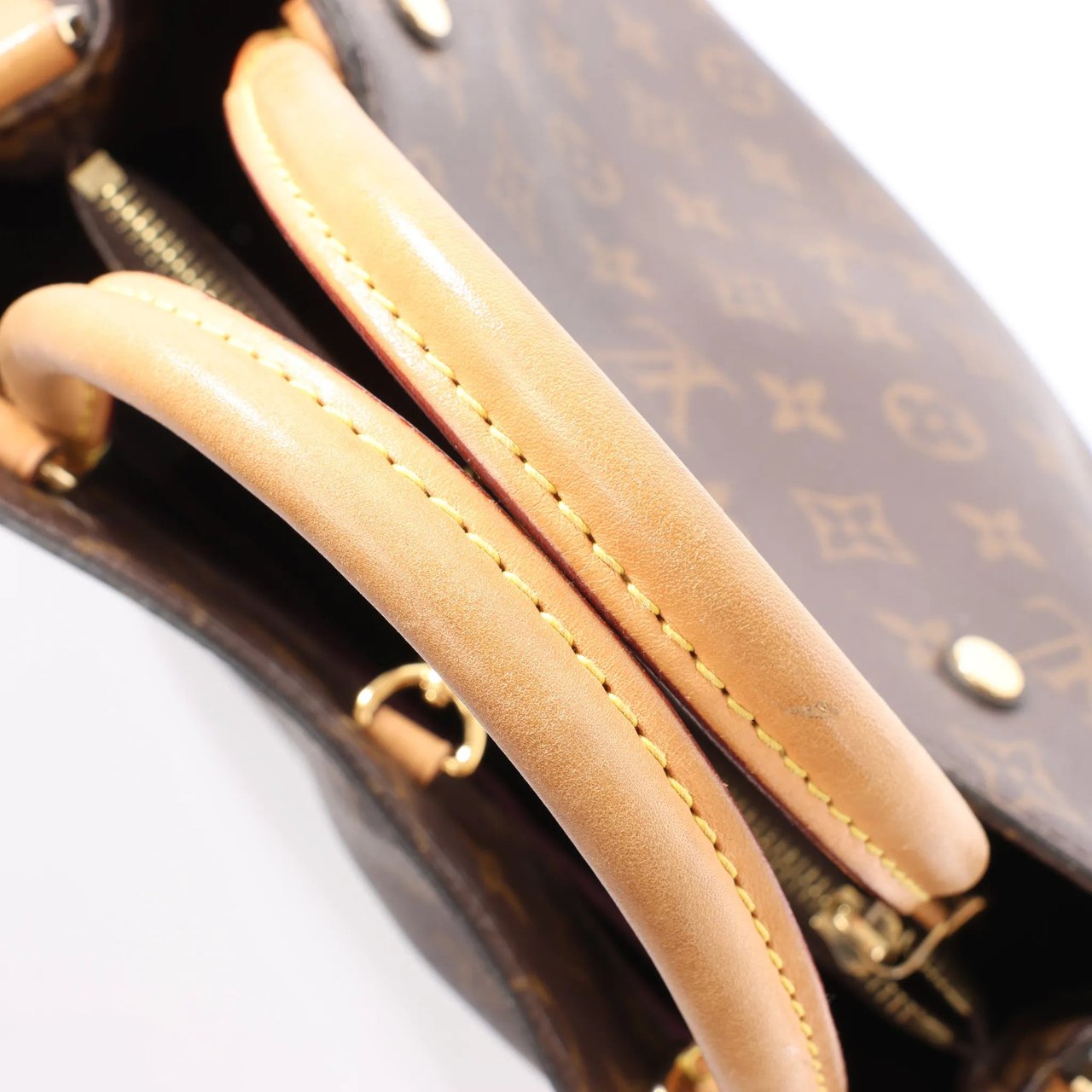 Louis Vuitton Louis Vuitton Montaigne MM Monogram Canvas Handbag in Brown M41056 Bruin