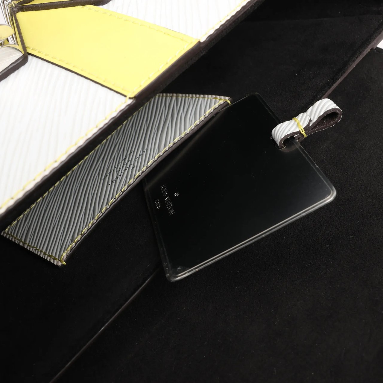 Louis Vuitton Louis Vuitton Twist MM Epi Leather Shoulder Bag in Multicolor M53717 Divers