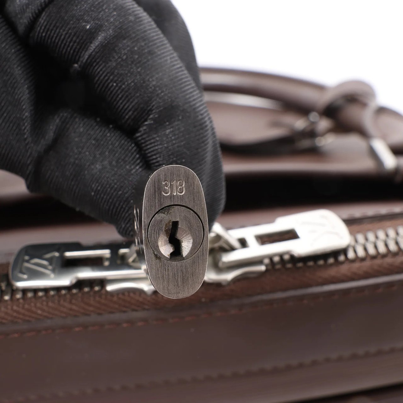 Louis Vuitton Louis Vuitton Dhanur GM Epi Leather 2Way Handbag in Brown M5910D Bruin