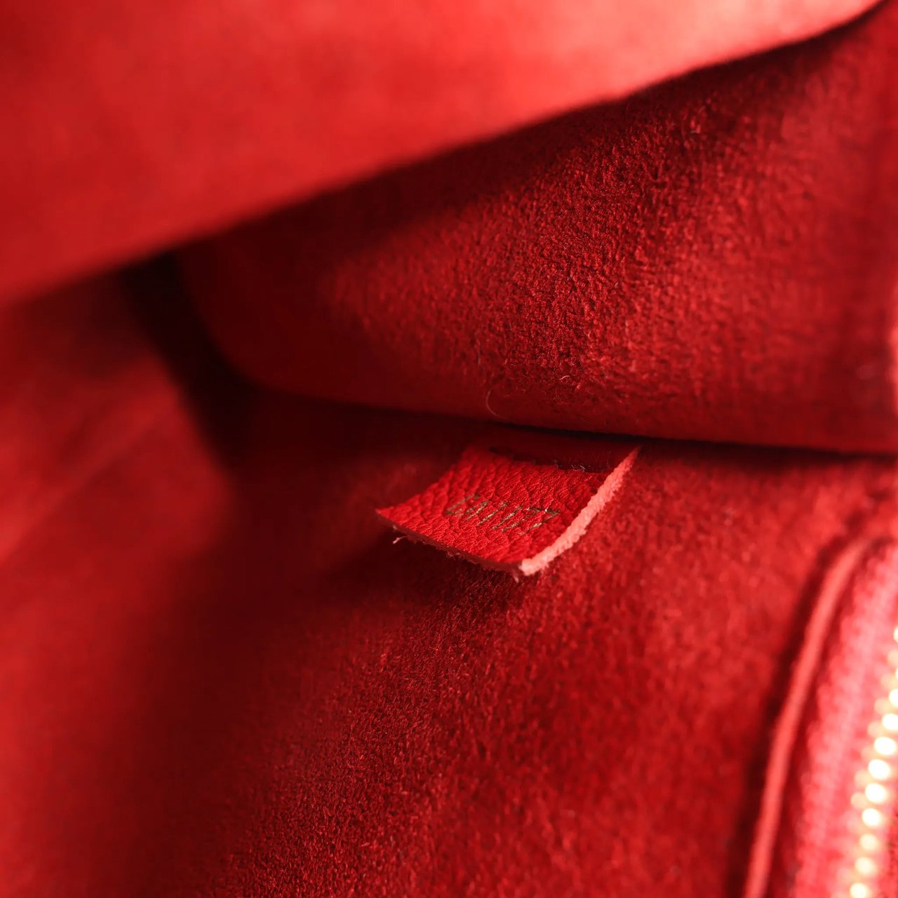 Louis Vuitton Louis Vuitton Victoire Monogram Canvas Crossbody Bag in Red M41731 Divers