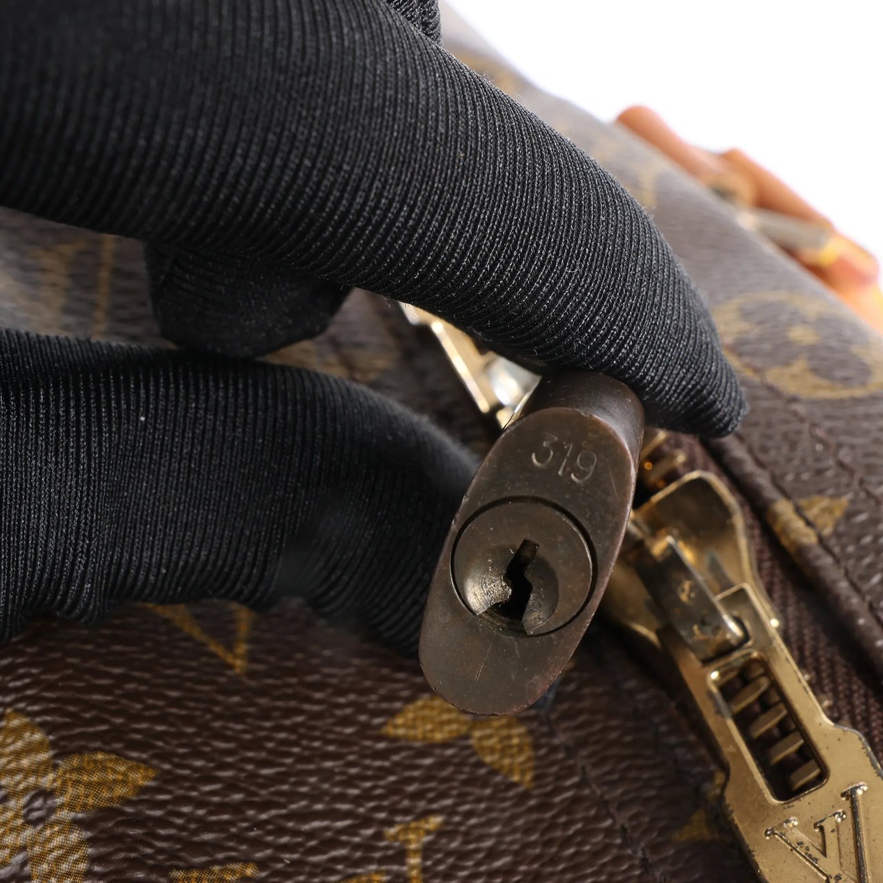 Louis Vuitton Louis Vuitton Sirius 60 Monogram Canvas Travel Bag in Brown M41402 Bruin