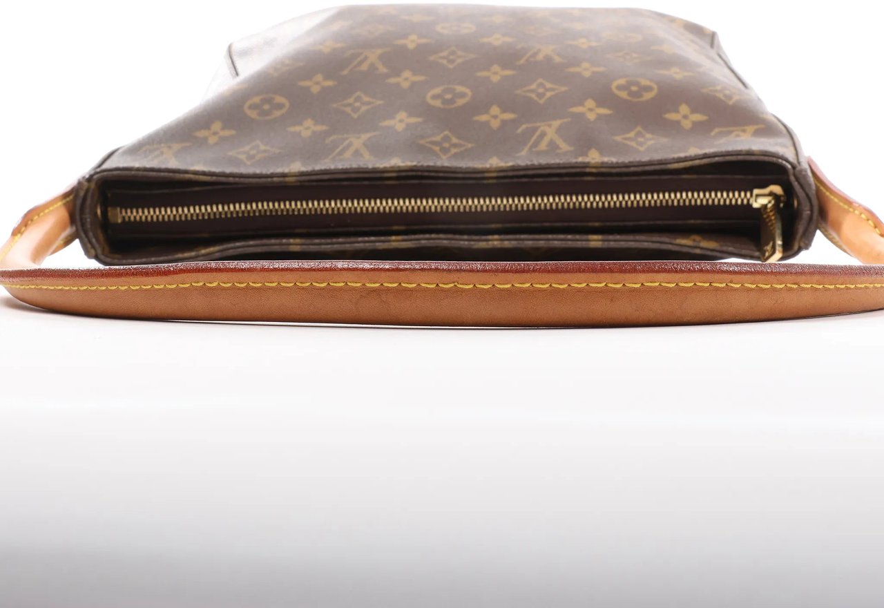 Louis Vuitton Louis Vuitton Looping GM Monogram Canvas Shoulder Bag in Brown M51145 Bruin