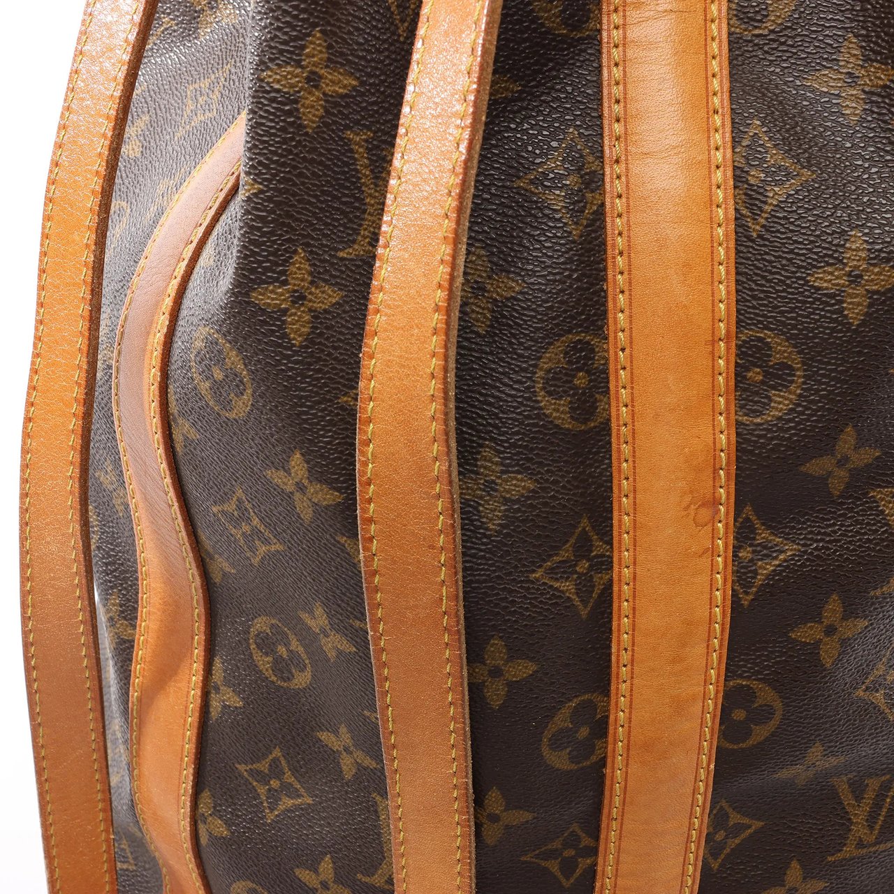 Louis Vuitton Louis Vuitton Randonnée GM Monogram Canvas Shoulder Bag in Brown M42244 Bruin