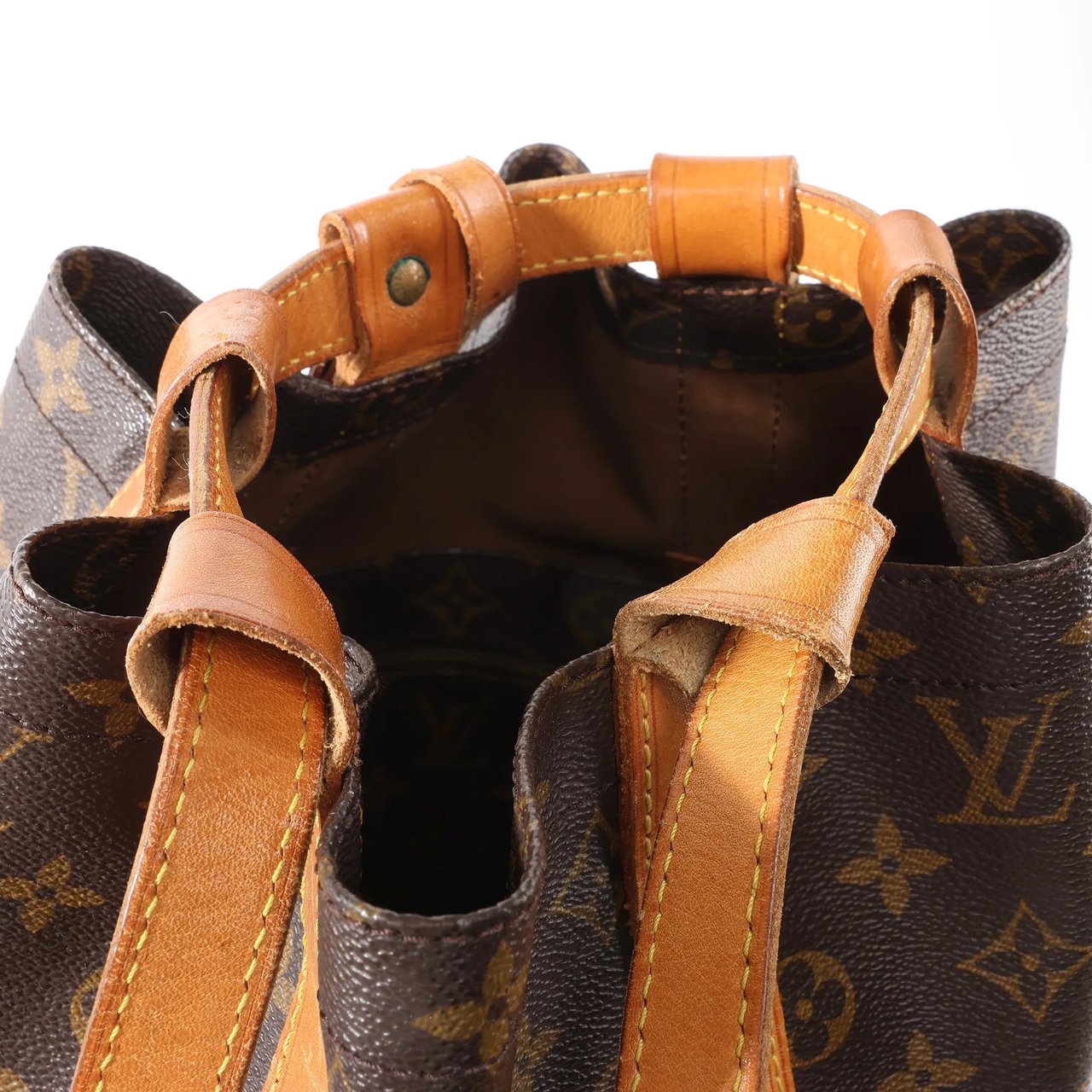 Louis Vuitton Louis Vuitton Randonnée GM Monogram Canvas Shoulder Bag in Brown M42244 Bruin