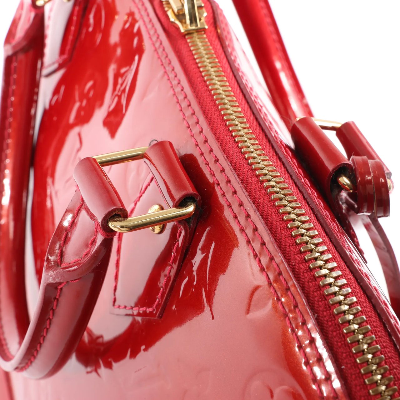 Louis Vuitton Louis Vuitton Alma GM Vernis Leather Handbag in Red M93596 Divers