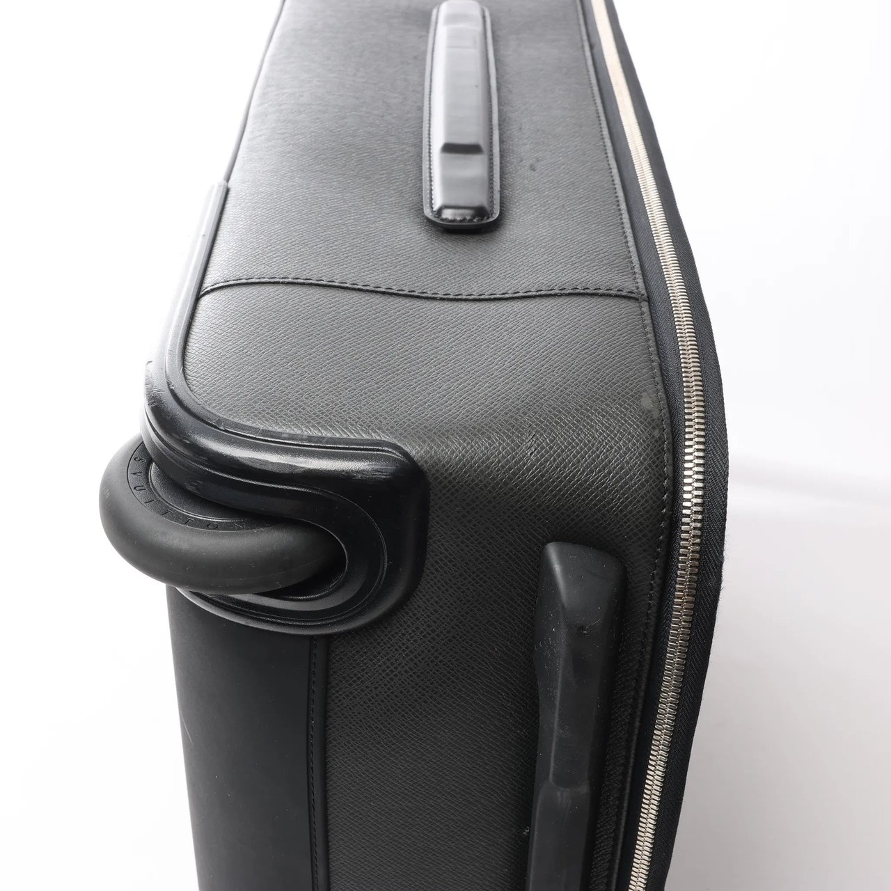 Louis Vuitton Louis Vuitton Pegase 55 Taiga Leather Travel Bag in Black M23312 Zwart