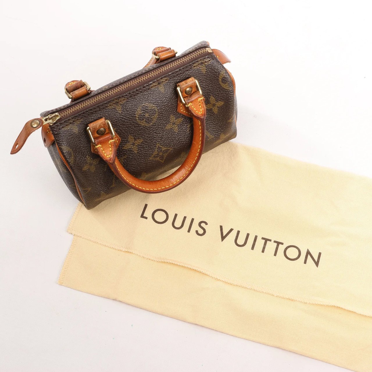 Louis Vuitton Louis Vuitton Speedy Nano Monogram Handbag in Brown M41534 Bruin