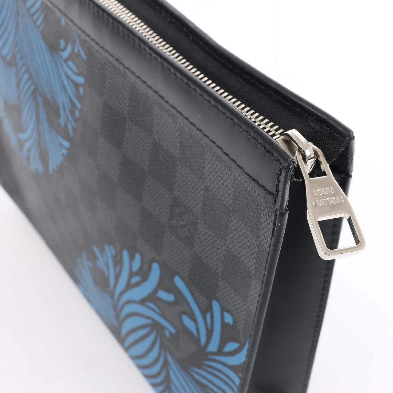 Louis Vuitton Louis Vuitton Pochette Voyage Damier Graphite Clutch in Black x Blue N62260 Blauw