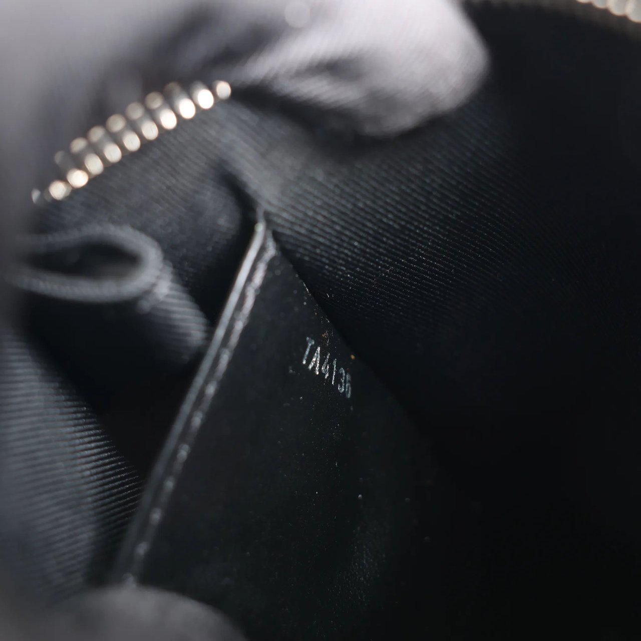 Louis Vuitton Louis Vuitton Pochette Voyage Damier Graphite Clutch in Black x Blue N62260 Blauw