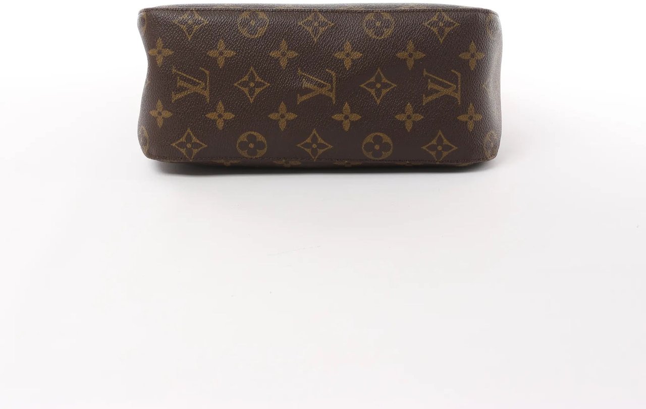 Louis Vuitton Louis Vuitton Looping MM Monogram Canvas Shoulder Bag in Brown M51146 Bruin