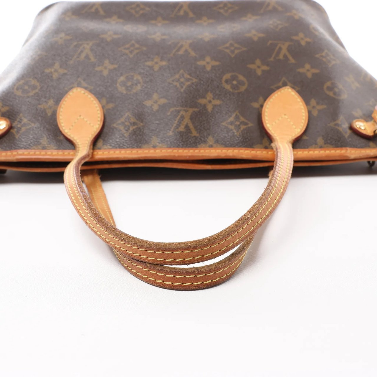 Louis Vuitton Louis Vuitton Neverfull PM Monogram Canvas Shoulder Bag in Brown M41000 Bruin