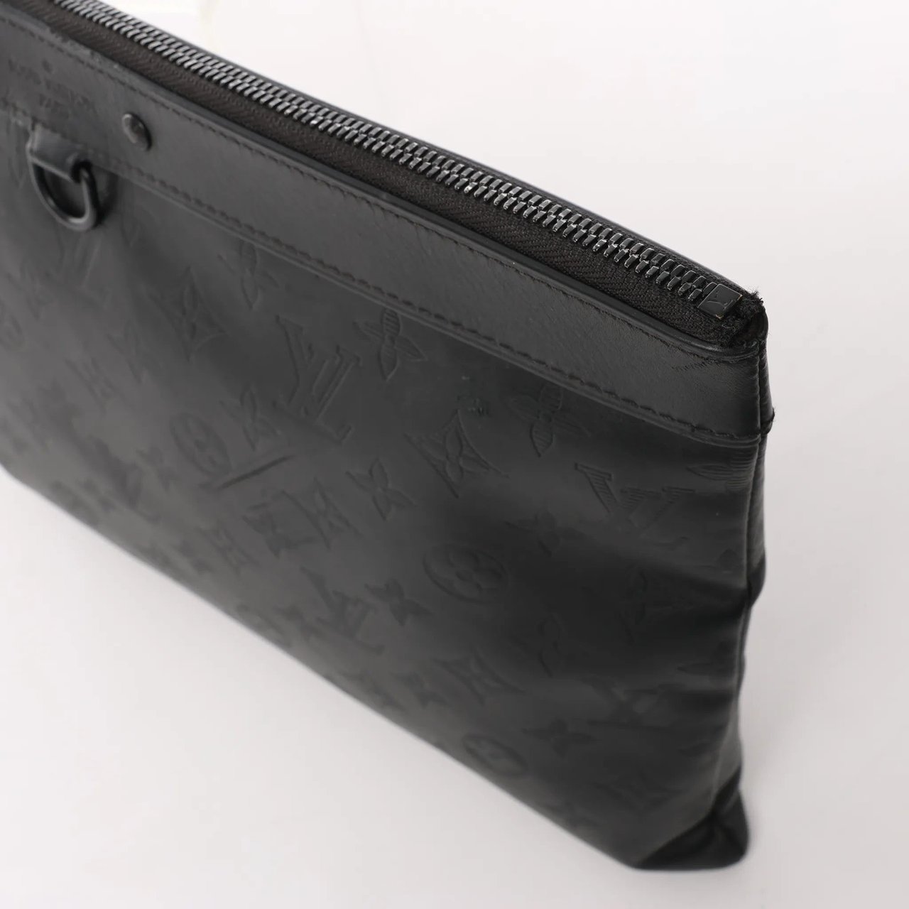 Louis Vuitton Louis Vuitton Pochette Discovery Monogram Shadow Clutch in Black M62903 Zwart