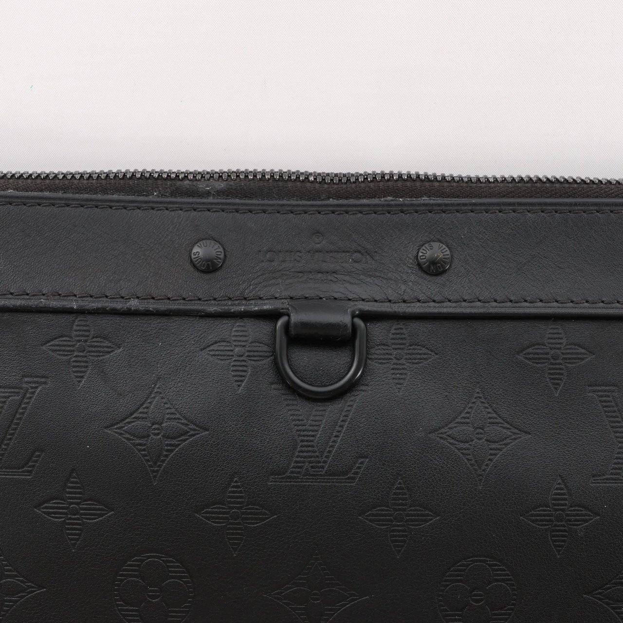 Louis Vuitton Louis Vuitton Pochette Discovery Monogram Shadow Clutch in Black M62903 Zwart