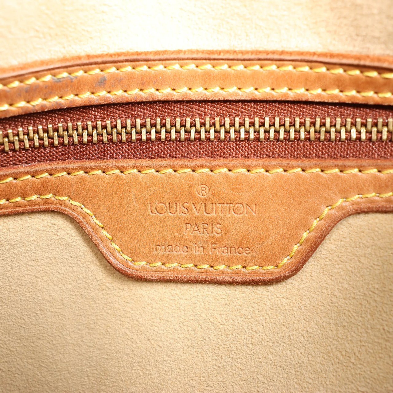 Louis Vuitton Louis Vuitton Looping GM Monogram Canvas Shoulder Bag in Brown M51145 Bruin