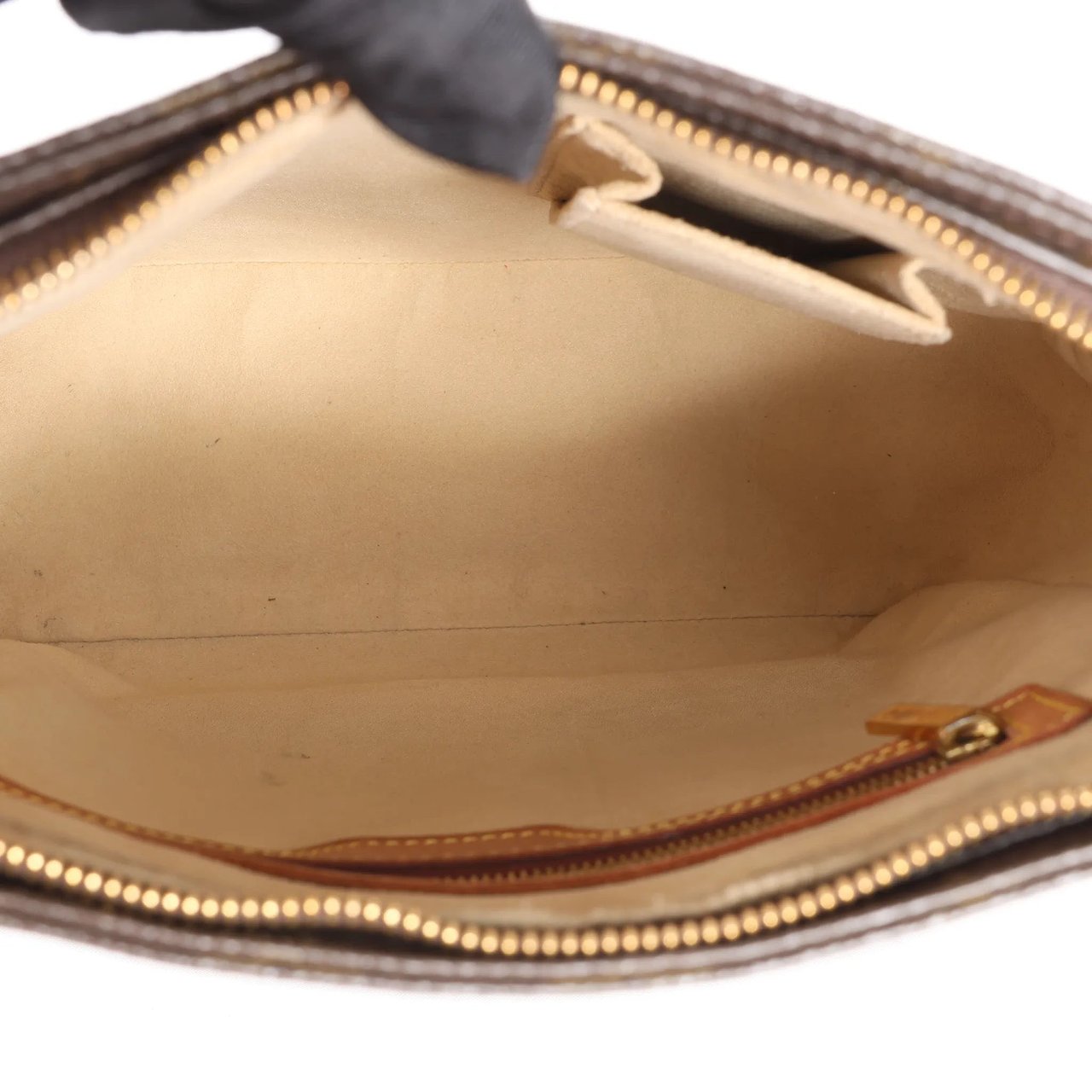 Louis Vuitton Louis Vuitton Looping GM Monogram Canvas Shoulder Bag in Brown M51145 Bruin