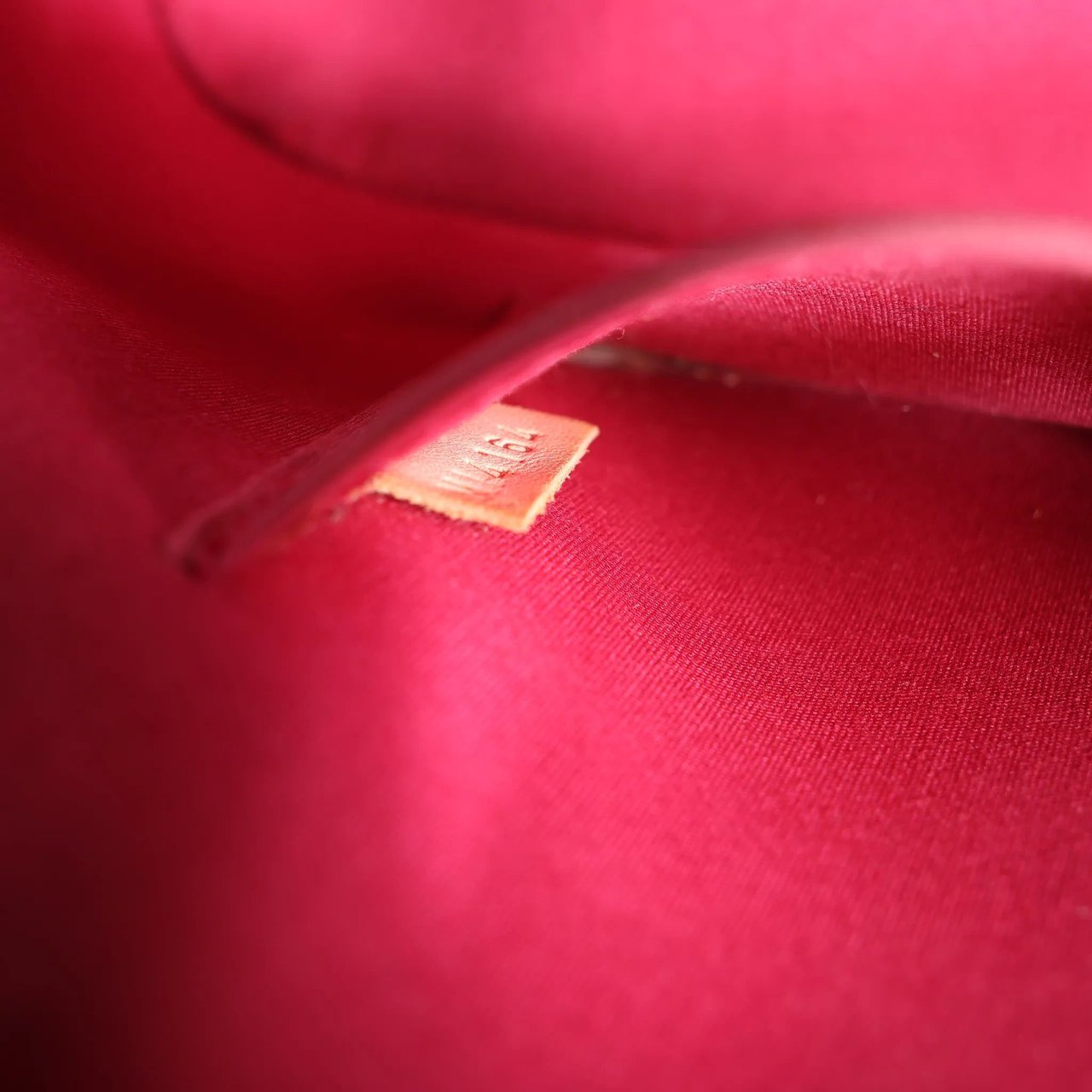 Louis Vuitton Louis Vuitton Alma BB Monogram Vernis 2Way Handbag in Red M91606 Rood