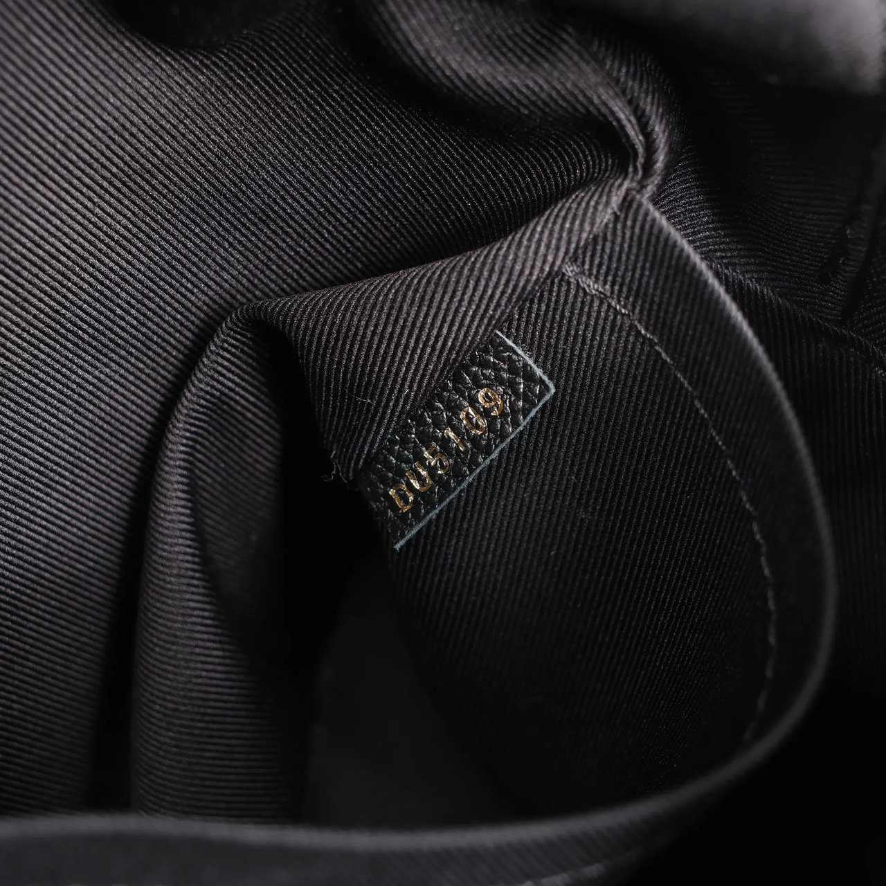 Louis Vuitton Louis Vuitton Pontheiu Monogram Empreinte Shoulder Bag in Black M43719 Zwart