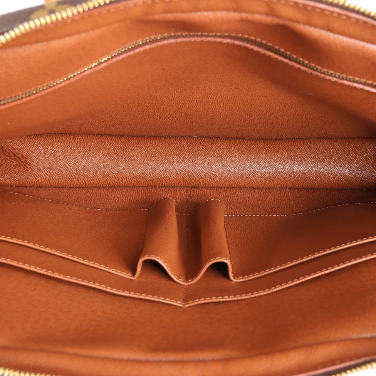 Louis Vuitton Louis Vuitton Porte Documents Voyage Monogram Canvas Handbag in Brown M53361 Bruin