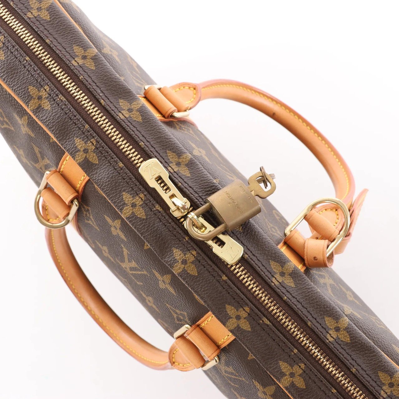 Louis Vuitton Louis Vuitton Porte Documents Voyage Monogram Canvas Handbag in Brown M53361 Bruin