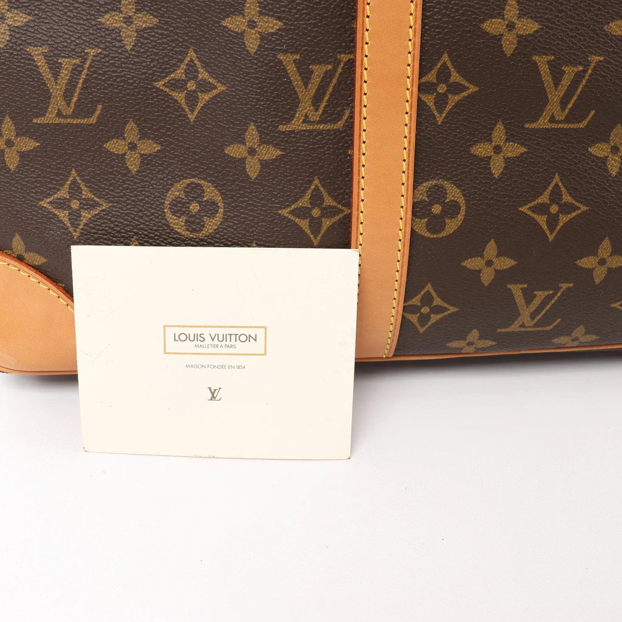 Louis Vuitton Louis Vuitton Porte Documents Voyage Monogram Canvas Handbag in Brown M53361 Bruin