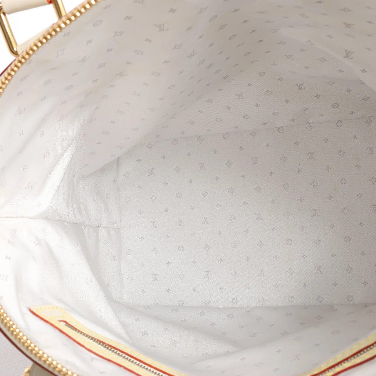 Louis Vuitton Louis Vuitton Lockit PM Suhali Handbag in White M91887 Divers