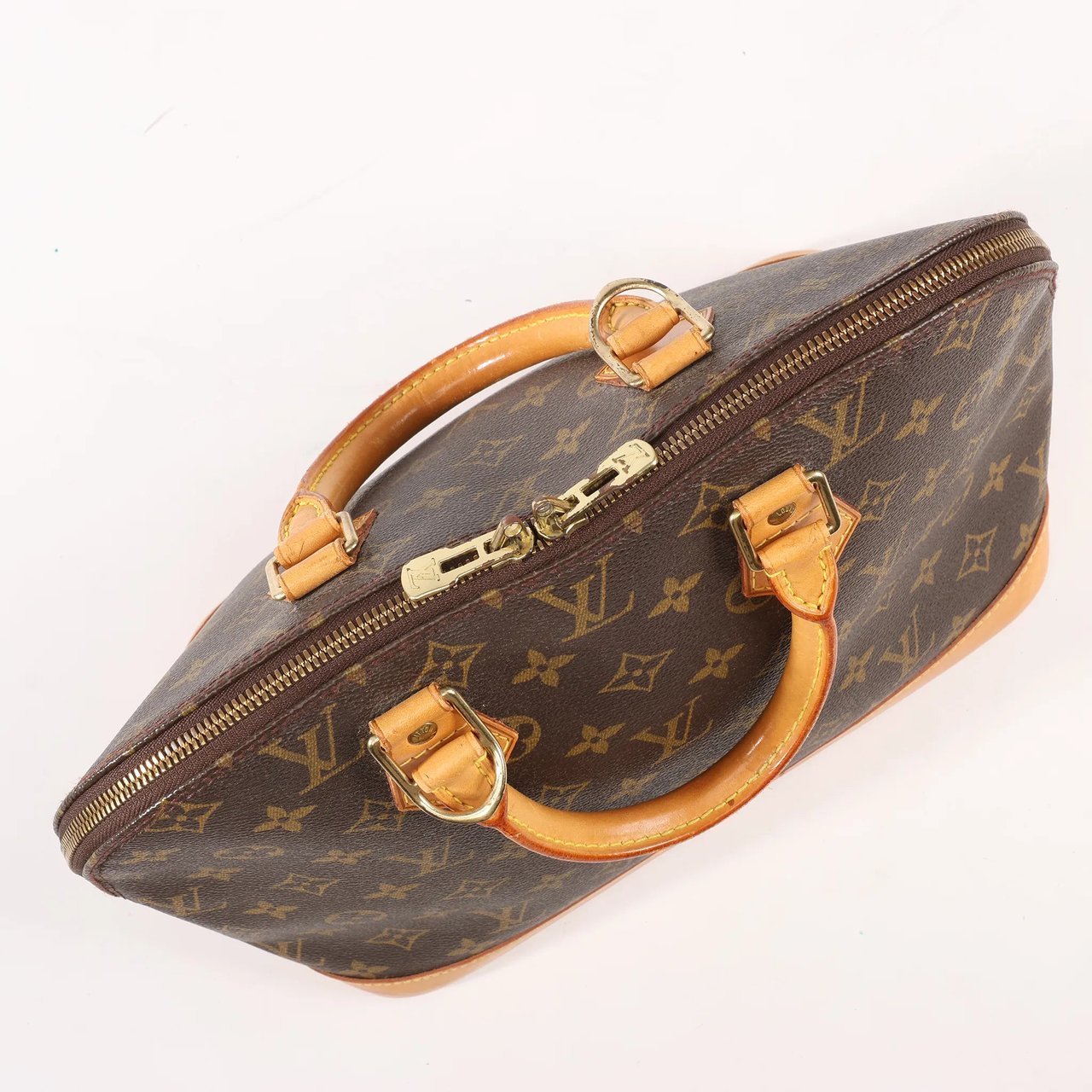 Louis Vuitton Louis Vuitton Monogram Canvas Alma PM Handbag in Brown M51130 Bruin