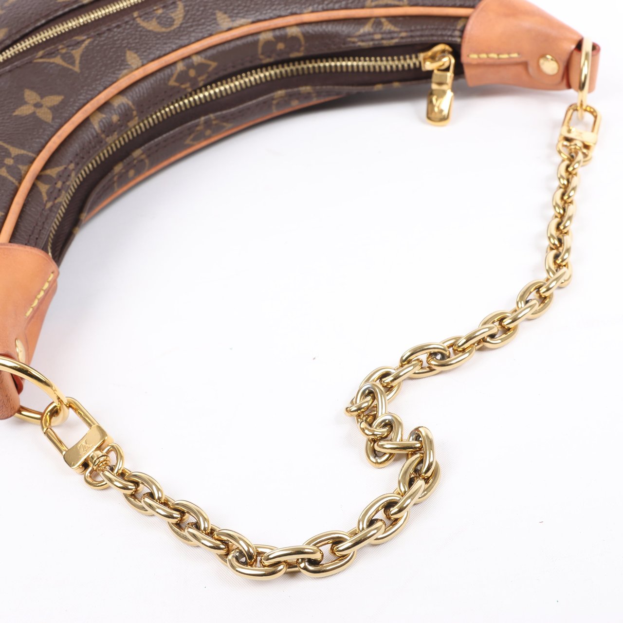 Louis Vuitton Louis Vuitton Monogram Loop Shoulder bag M81098 Bruin