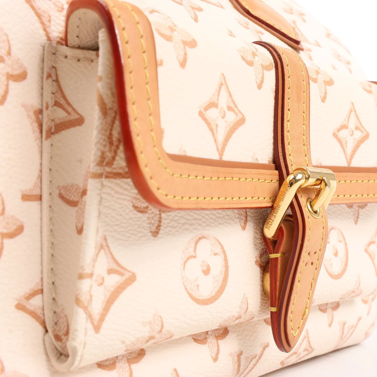 Louis Vuitton Louis Vuitton Speedy Bandouliere 25 Monogram Canvas Handbag in Beige M20919 Beige