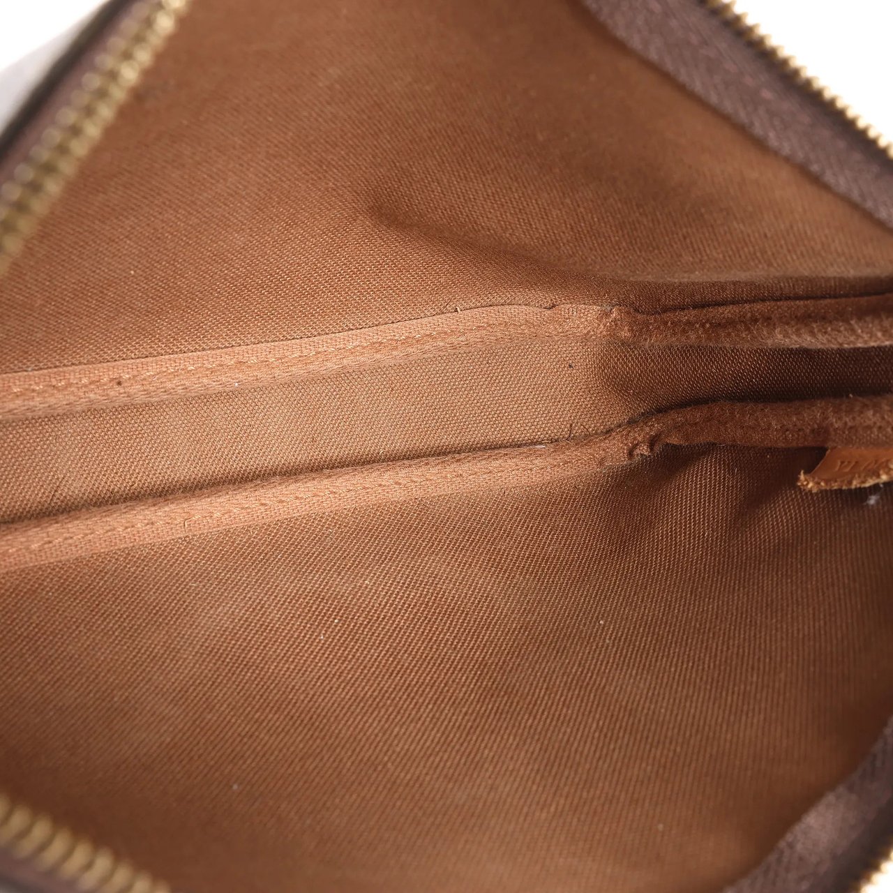 Louis Vuitton Louis Vuitton Pochette Accessoir Monogram Canvas Handbag in Brown M51980 Bruin