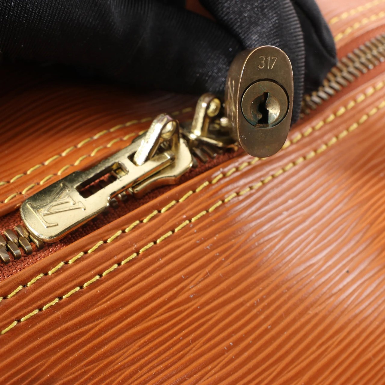 Louis Vuitton Louis Vuitton Keepall 50 Epi Leather Travel Bag in Brown M42968 Bruin