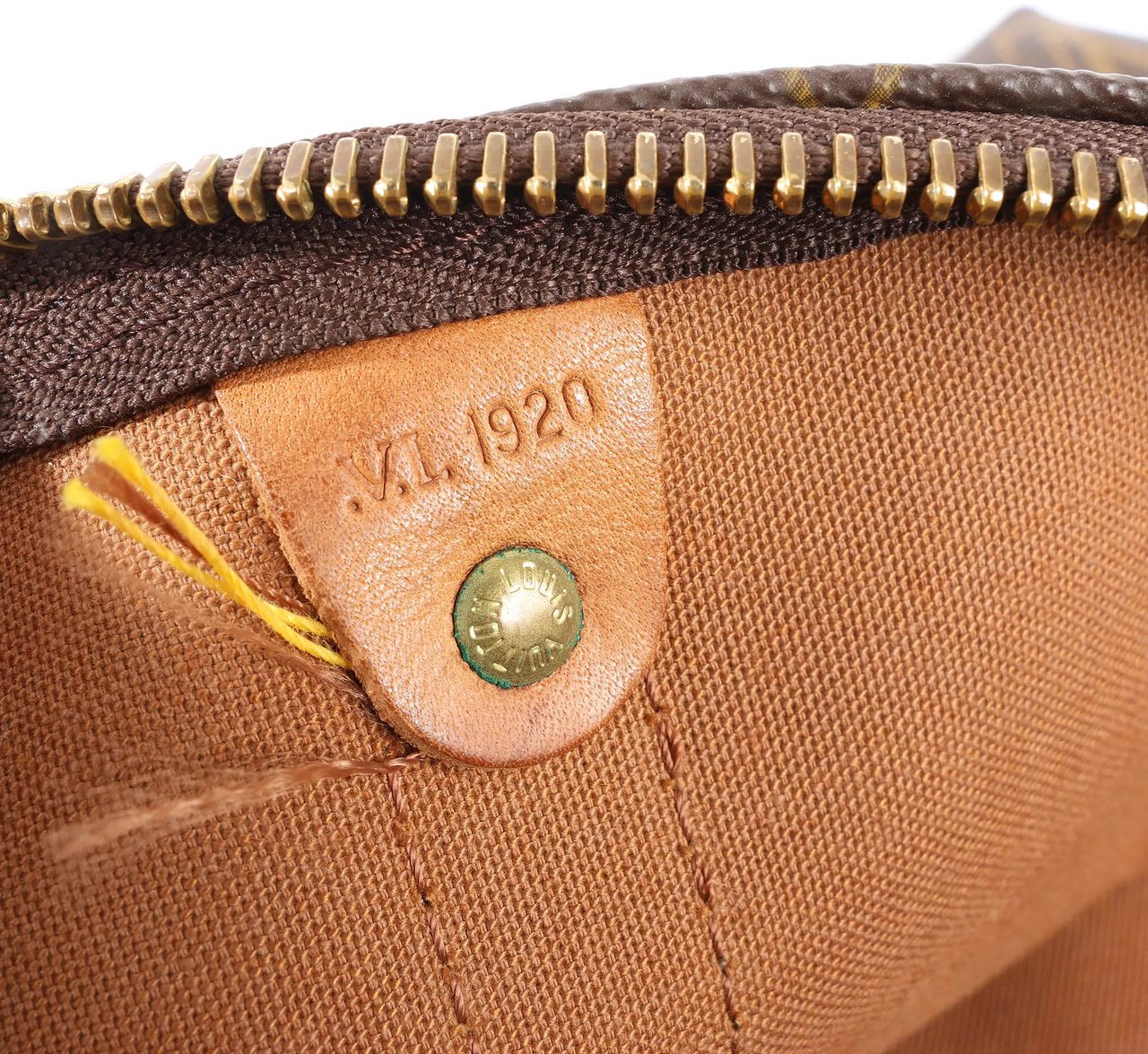 Louis Vuitton Louis Vuitton Keepall Bandoulière 50 Monogram Canvas Travel Bag in Brown M41416 Bruin